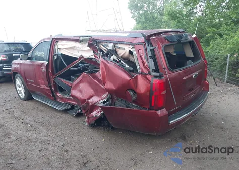 2017 Chevrolet Suburban Premier from USA, damaged, VIN 1GNSKJKC2HR318703